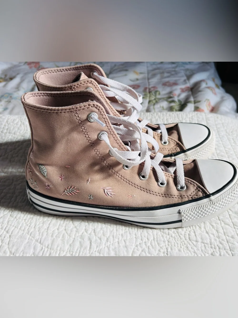 Converse All Star Sneakers - Blush Pink-Beige, Fall Leaves Size 5 Big Girl
